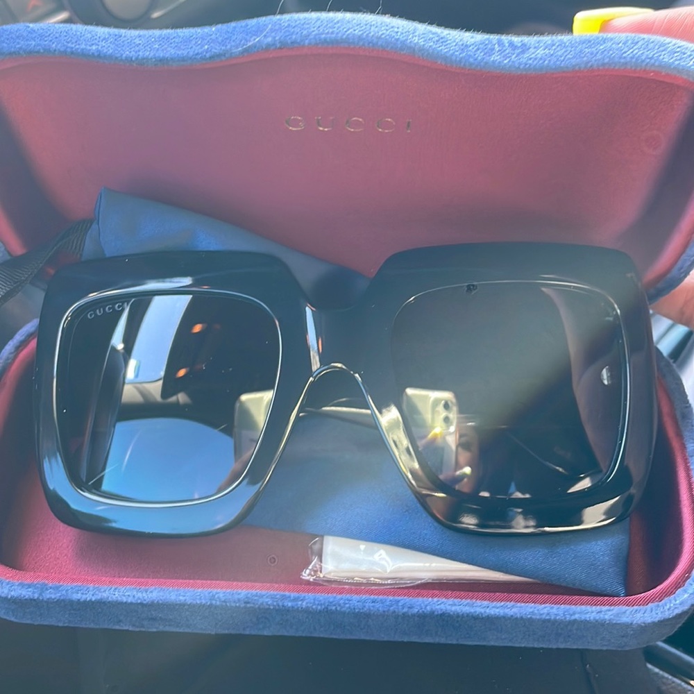 Gucci women’s sunglasses